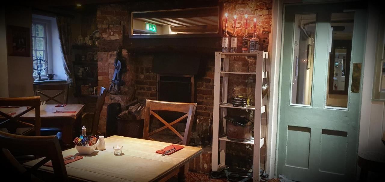 The Coach And Horses Bed & Breakfast Winchester Eksteriør bilde