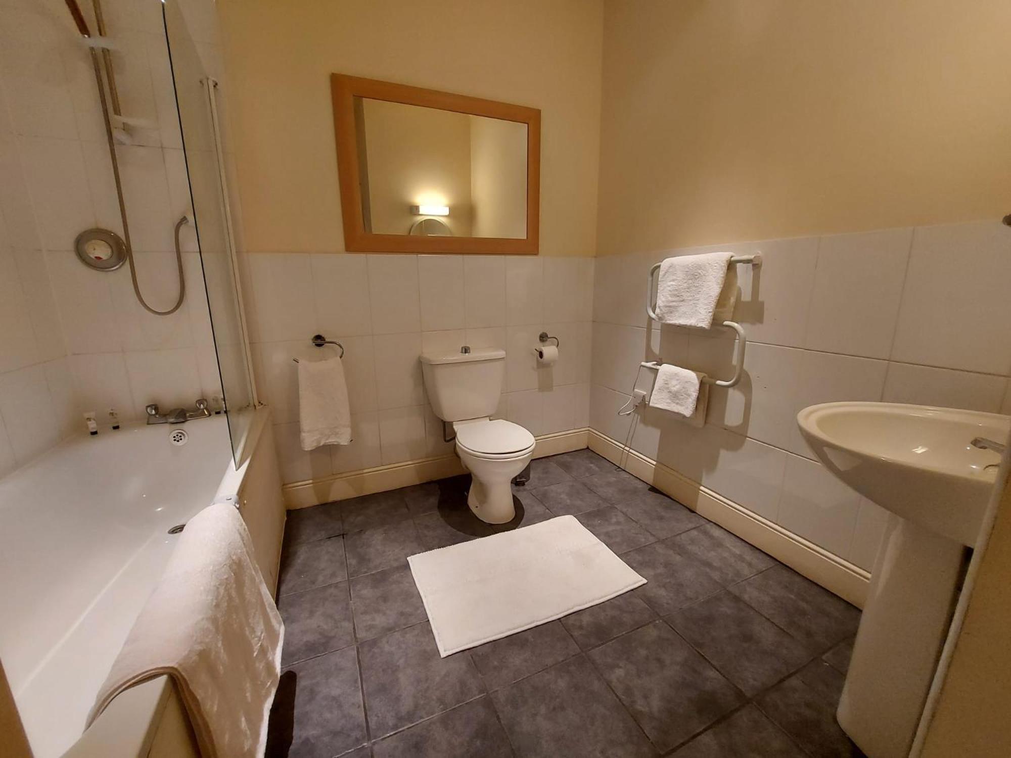 The Coach And Horses Bed & Breakfast Winchester Eksteriør bilde